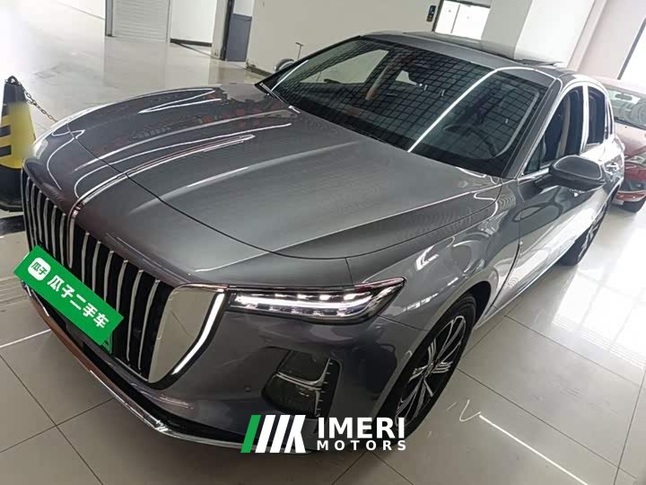 Hongqi H5 PHEV 170 super hybrid version - автомобиль из Китая