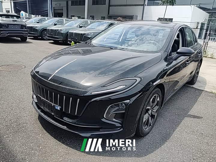 Hongqi E-QM5 2023 basic travel version - автомобиль из Китая