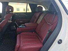 Hongqi E-HS9 660km flag collar version four seats - фото 17