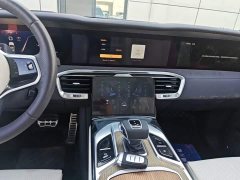 Hongqi E-HS9 660km flag collar version four seats - фото 13