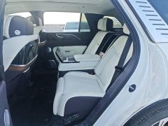 Hongqi E-HS9 660km flag collar version four seats - фото 17