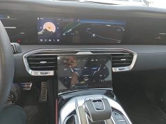 Hongqi E-HS9 660km flag collar version four seats - фото 13