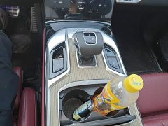 Hongqi E-HS9 660km flag collar version four seats - фото 14