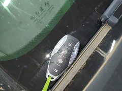 Hongqi EH7 760 Pro four-wheel drive version - фото 9