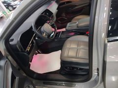 Hongqi EH7 760 Pro four-wheel drive version - фото 15