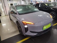 Hongqi EH7 760 Pro four-wheel drive version - фото 4