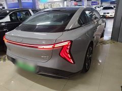 Hongqi EH7 760 Pro four-wheel drive version - фото 7