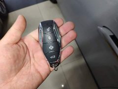 Hongqi EH7 760 Pro four-wheel drive version - фото 9