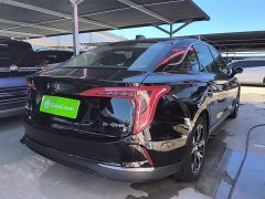 Hongqi E-QM5 facelift basic travel version - фото 7