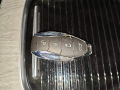 Hongqi HQ9 PHEV 2.0T AWD Business Edition - фото 9