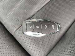 Hongqi HS7 PHEV 2.0T PHEV four-wheel drive flag collar version 6 seats - фото 9
