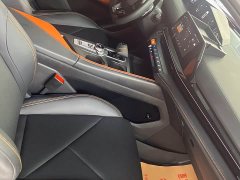 Changan UNI-V 1.5T premium - фото 10