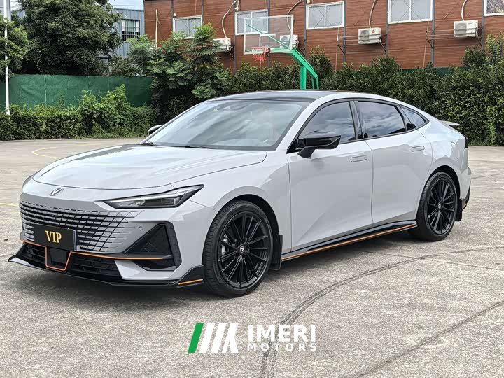 Changan UNI-V 1.5T 500Bar high-energy sports version - автомобиль из Китая