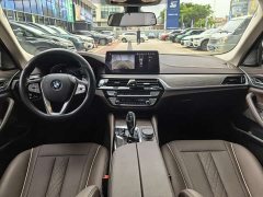 BMW 5 Series 530Li Leading Luxury Package - фото 17