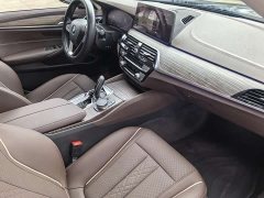 BMW 5 Series 530Li Leading Luxury Package - фото 18