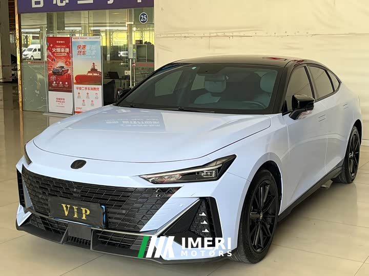 Changan UNI-V 1.5T premium - автомобиль из Китая