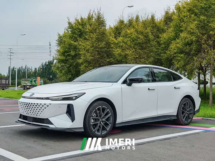 Changan UNI-V Smart Electric iDD Blue Whale Smart iDD 136km Smart - автомобиль из Китая