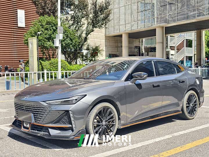 Changan UNI-V 1.5T sports version - автомобиль из Китая