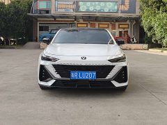Changan UNI-V 1.5T premium - фото 1