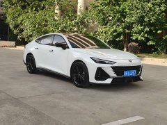 Changan UNI-V 1.5T premium - фото 2