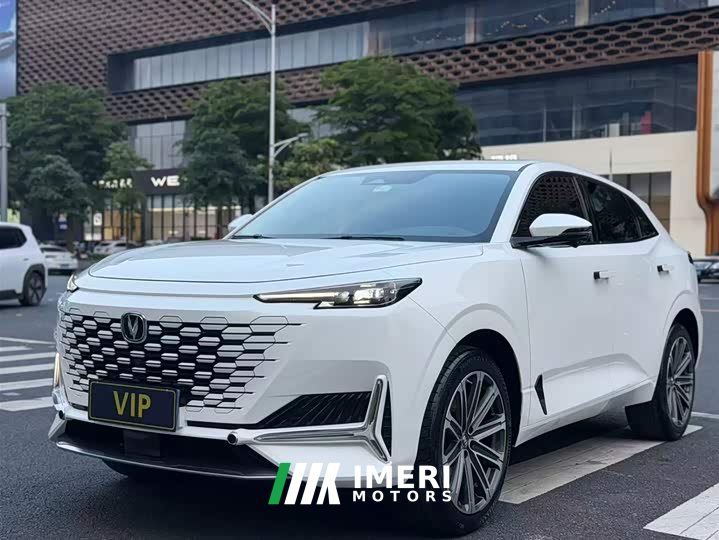 Changan UNI-K 2.0T premium - автомобиль из Китая