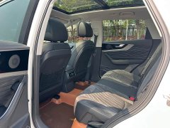 Hongqi HS5 2022 2.0T Zhilian Flagship Edition - фото 9