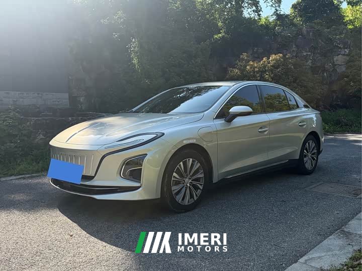 Hongqi E-QM5 Facelift Basic Travel Edition - автомобиль из Китая