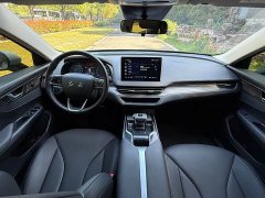 Hongqi E-QM5 Facelift Basic Travel Edition - фото 10