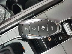 Hongqi HS7 PHEV 2.0T PHEV four-wheel drive Qichang version 6 seats - фото 9