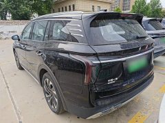 Hongqi HS7 PHEV 2.0T PHEV four-wheel drive Qichang version 7 seats - фото 5