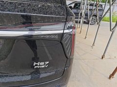 Hongqi HS7 PHEV 2.0T PHEV four-wheel drive Qichang version 7 seats - фото 8
