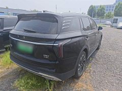 Hongqi HS7 PHEV 2.0T PHEV four-wheel drive Qichang version 7 seats - фото 7