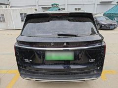 Hongqi HS7 PHEV 2.0T PHEV four-wheel drive Qichang version 6 seats - фото 6