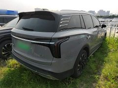 Hongqi HS7 PHEV 2.0T PHEV four-wheel drive flag collar version 6 seats - фото 7