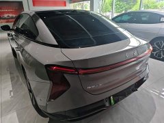 Hongqi EH7 640 four-wheel drive smart version - фото 6