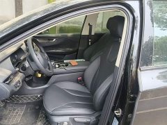 Hongqi E-QM5 2023 basic travel version - фото 15