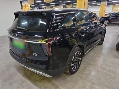 Hongqi HS7 PHEV 2.0T PHEV four-wheel drive Qichang version 6 seats - фото 7