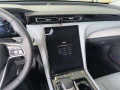 Hongqi H5 PHEV 170 super hybrid version - фото 10