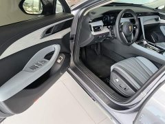 Hongqi H5 PHEV 170 super hybrid version - фото 16