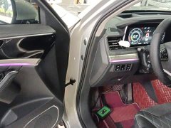 Hongqi HS5 2019 2.0T Zhilian Qixiang four-wheel drive version - фото 16