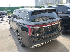 Hongqi HS7 PHEV 2.0T PHEV four-wheel drive Qichang version 7 seats - фото 5