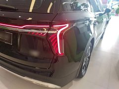 Hongqi HS7 PHEV 2.0T PHEV four-wheel drive Qichang version 6 seats - фото 8