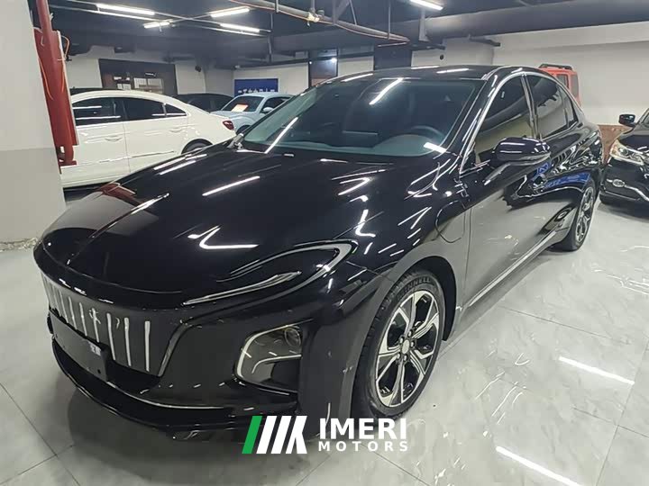 Hongqi E-QM5 facelift basic travel version - автомобиль из Китая