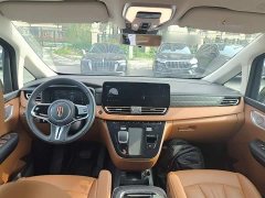 Hongqi HQ9 PHEV 2024 2.0T AWD Business Edition - фото 10