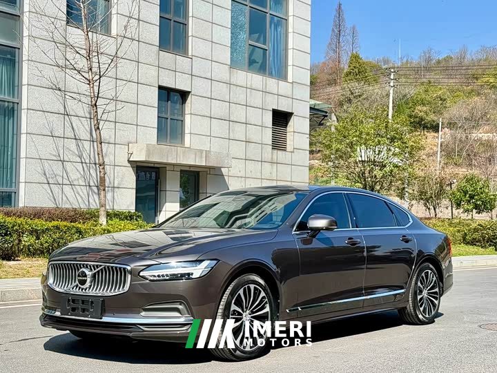 Volvo S90 B5 Luxury Edition - автомобиль из Китая