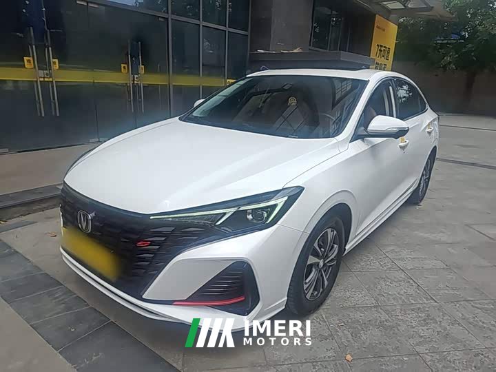 Changan EADO Enjoy Edition PLUS Blue Whale NE 1.4T GDI DCT Premium Edition - автомобиль из Китая