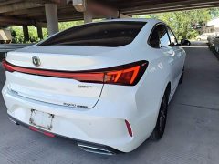 Changan Eado PLUS Blue Whale NE 1.4T GDI DCT Distinguished Edition - фото 8