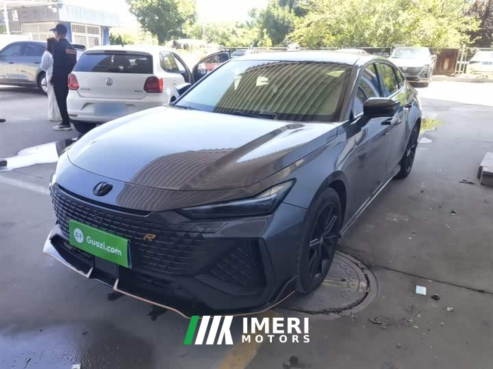 Changan UNI-V 2.0T Speed Edition - автомобиль из Китая