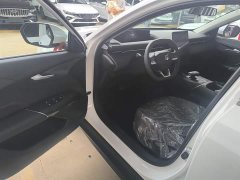 Changan Eado 2025 Blue Whale 1.5T 500Bar Premium Type - фото 16
