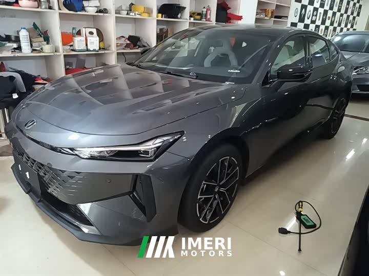 Changan UNI-V Smart Electric iDD 2024 Blue Whale Smart iDD 136km Smart - автомобиль из Китая